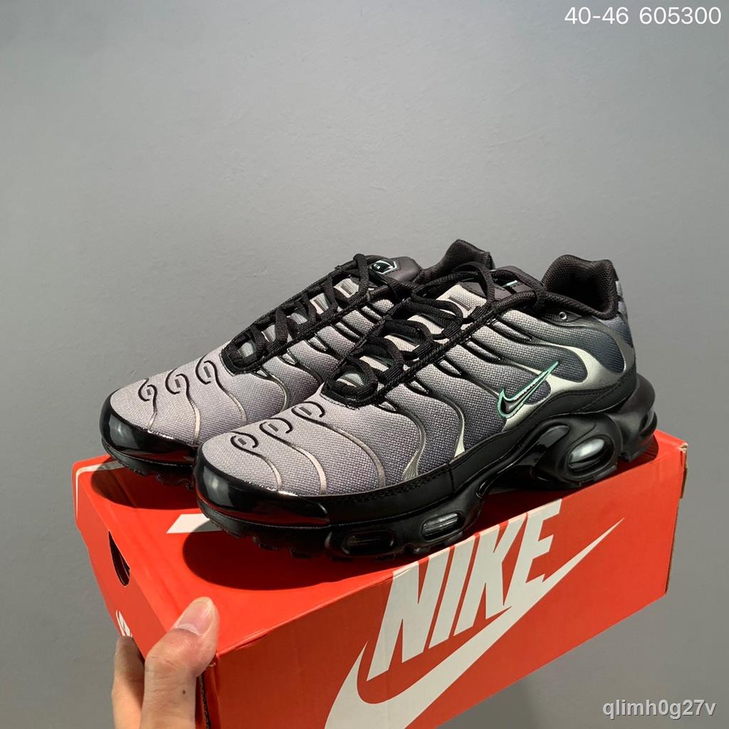 the nike air vapormax plus