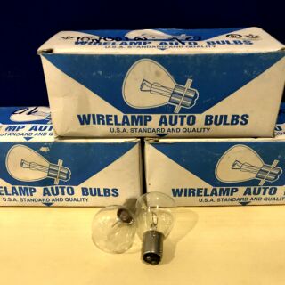 หลอดน้ำเต้า แสงเหลือง 12V 35W หัวเขี้ยว Wirelamp ** เลิกกิจการ**