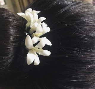 หมุดเสียบผม กาสะลองสวย