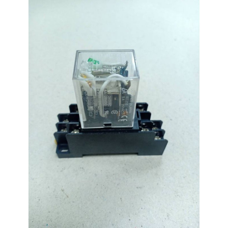 Relay My2n 110VAC 5A พร้อมช็อกเก็ต ขายชุดละ100บ.