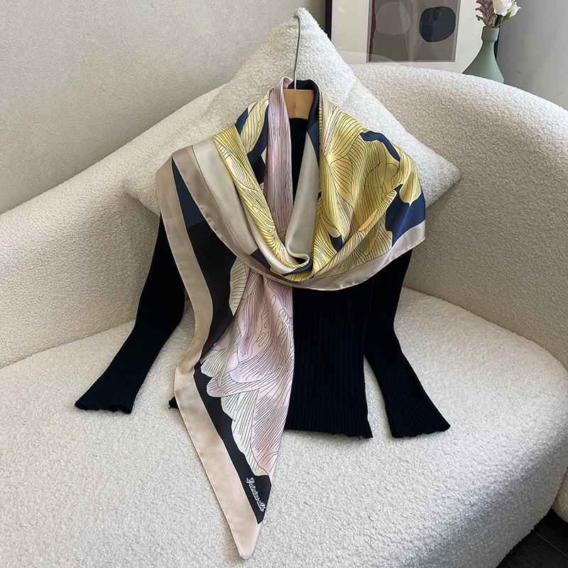 Lisa ผ้าพันคอแฟชั่น 110X110 ซม.ผ้าพันคอสี่เหลี่ยมพิมพ์ผ้าพันคอผู้หญิง Lady Shawl Musilim Bawal