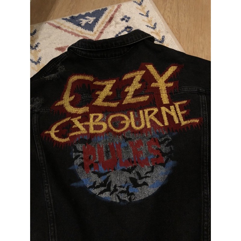 pull&bear Ozzy Osborne แจ็กเก็ตสีดำยีนส์แขนยาว