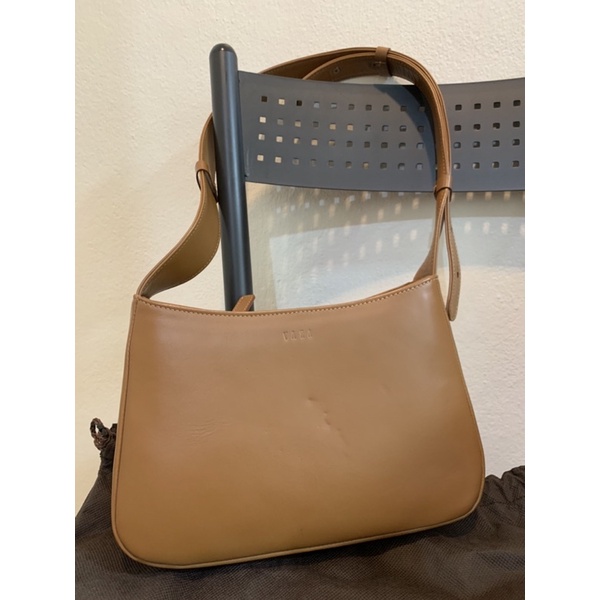 (ส่งต่อ) VARA BAG หนังแท้ รุ่น YARD Shoulder bag vara brand