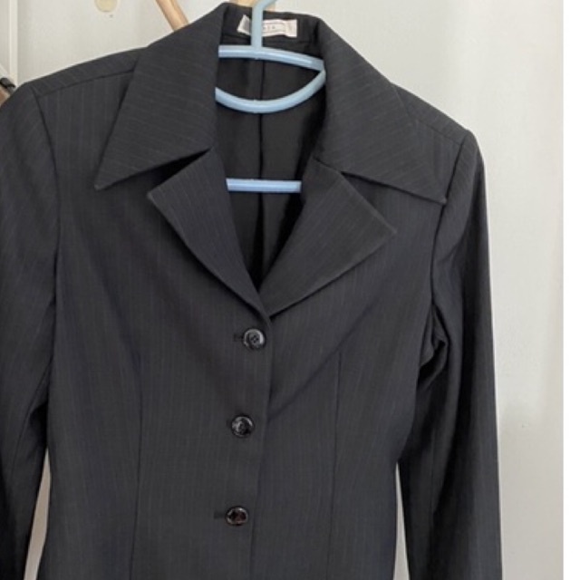 (Used ส่งต่อเสื้อสูทผู้หญิงมือสองคุณภาพ แบรนด์ Espada) ไซส์ S/M ผ้าโพลีเยสเตอร์ เรียบหรูใส่สบาย