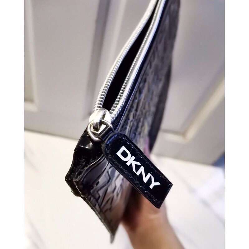 กระเป๋าคลัช DKNY Black Bag สีดำ กระเป๋าผู้หญิง แฟชั่น คลัทช์