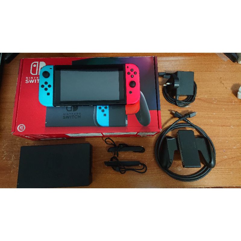 Nintendo Switch รุ่นกล่องแดง มือสอง