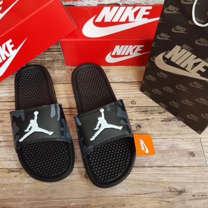 nike benassi jordan