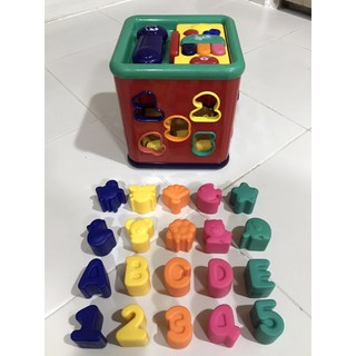 กล่องกิจกรรม บล็อกหยอดฝึกพัฒนาการ Toys Royal มือสองญี่ปุ่น (สภาพ 95%) คัดพิเศษ อุปกรณ์ครบ