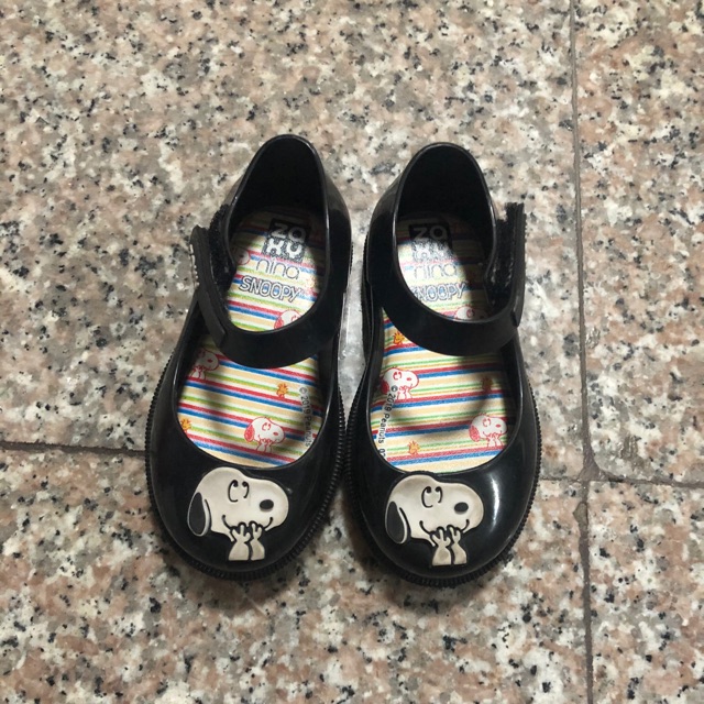 รองเท้านักเรียนสนู้ปปี้ไซด์us6 13เซน