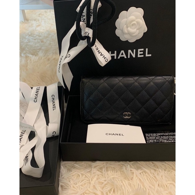 Used Chanel Zippy Wallet Holo 25