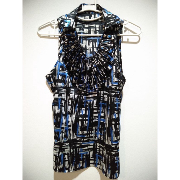 01Fq&lเสื้อแขนกุด เสื้อมือ2 สภาพดี