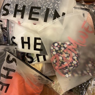 ส่งต่อเสื้อผ้ามือ 1 Shein, Romwe และ อื่นๆราคาในไลฟ์สด