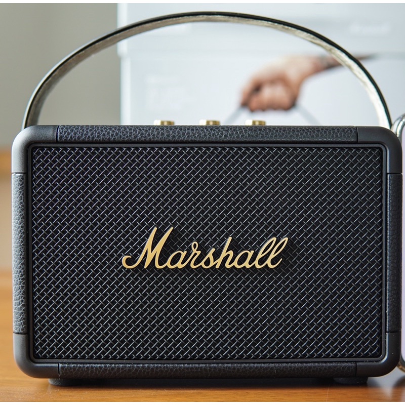 Marshall kilburn ii black and brass