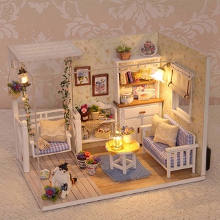 บ้านตุ๊กตา DIY House มีฝาครอบกันฝุ่น