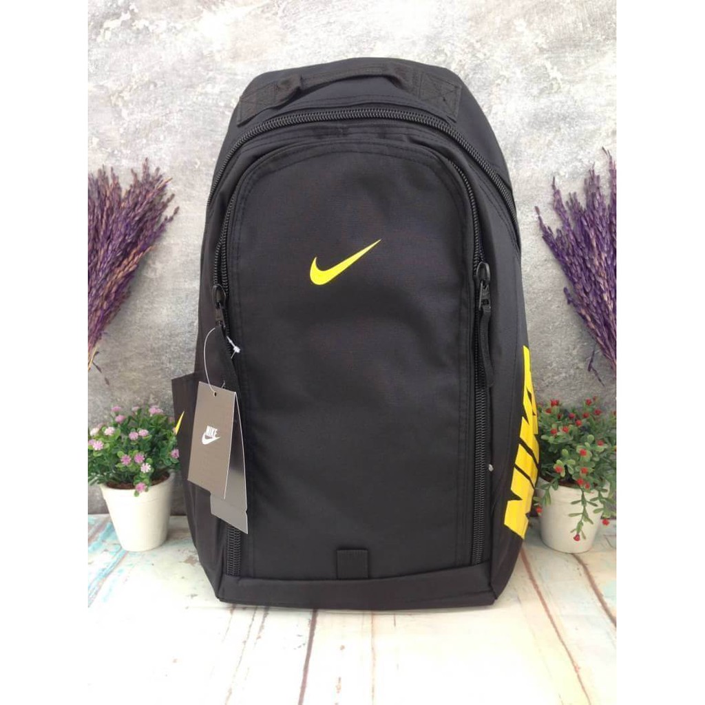 กระเป๋า Nike Backpack กระเป๋าเป้ จาก outlet hongkong ของแท้!