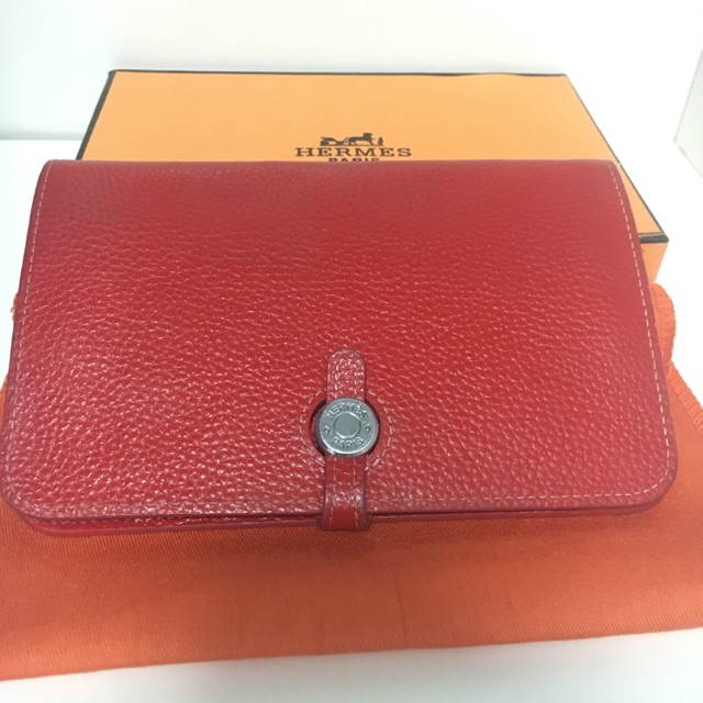 กระเป๋าสตางค์ Hermes