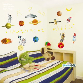 Transparent Wall Sticker สติ๊กเกอร์ติดผนัง นักสำรวจอวกาศ (กว้าง130cm.xสูง90cm.)