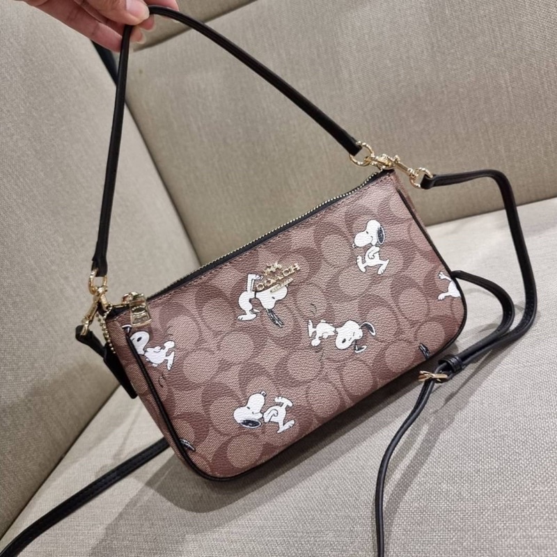 COACH F36674 TOP HANDLE POUCH IN SIGNATURE WITH SNOOPY PRINTT