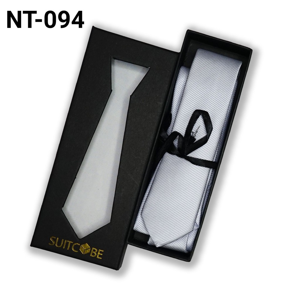SUITCUBE เนคไทสำหรับผู้ชาย ราคาพิเศษที่นี่เท่านั้น