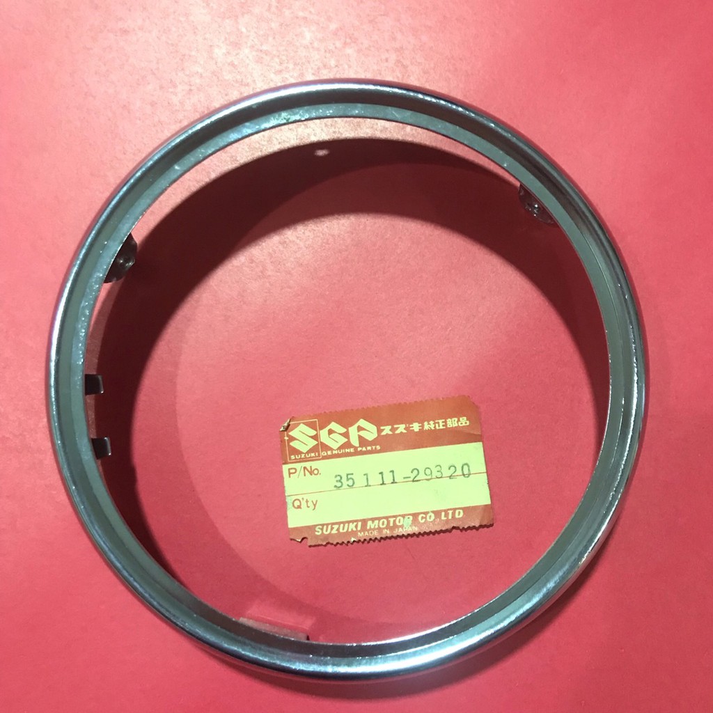 ครอบไฟหน้า TS125 รหัสอะไหล่ 35111-29320