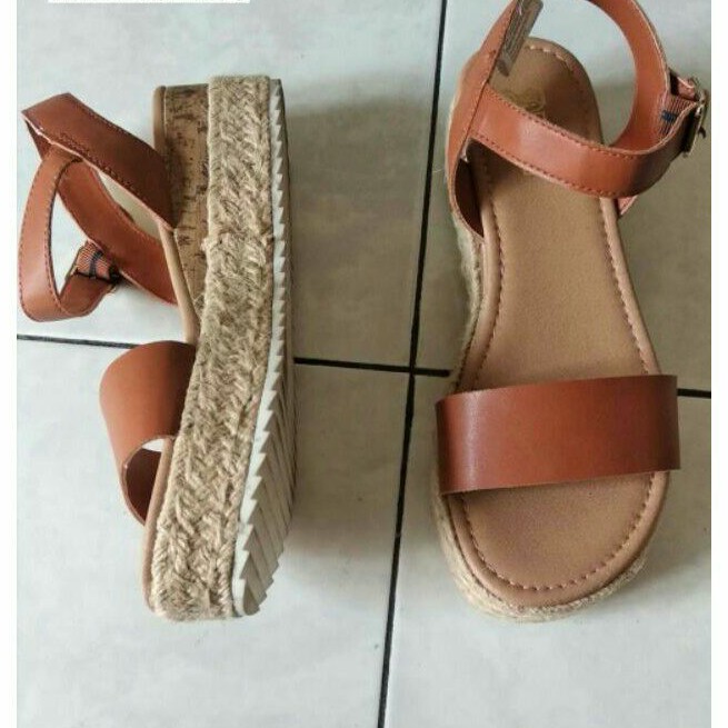 รองเท้าแตะ Wedges brash