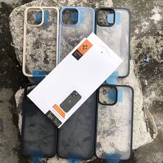 Spigen เคสโทรศัพท์มือถือ แบบใส ไฮบริด กันตก บางพิเศษ สําหรับ IPhone 13 Pro Max 12 12 Pro 11 Pro Max