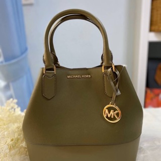 Michael Kors Trista Leather Large Grab Shoulder Tote Bag   ขนาด ฐาน 10" ปากกระเป๋าตอนไม่เกี่ยว