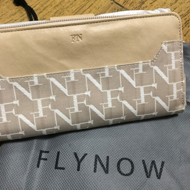 Flynow กระเป๋าสตางค์