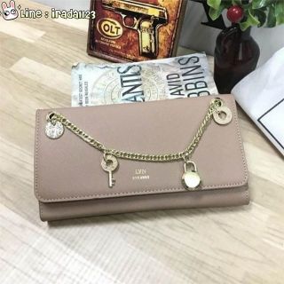 LYN CROSSBODY CLUTCH BAG ของแท้ ราคาถูก