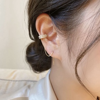 ต่างหูหนีบคริสตัล มุก ห้อยโซ่ • Crystal Pearl Chain Ear cuff