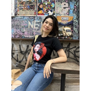 เสื้อยืดลายการ์ตูน วินเทจ เกิร์ลของ OV