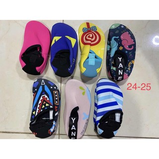 sea shoes for children size 24/25