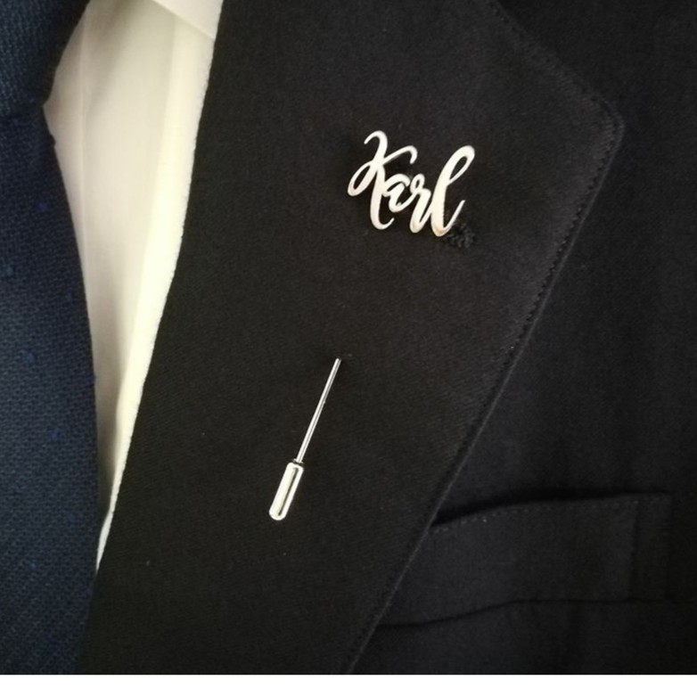 Name4gift ไทด์พินชื่อ พินติดเสื้อสูท เข็มกลัดสลักชื่อ pin suit lapel pin เข็มพิน  เข็มติดเสื้อผู้ชาย