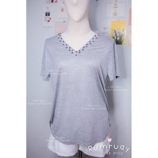 เสื้อสีเทา เสื้อตอกหมุด เสื้อแขนสั้น ผ้าอย่างดี