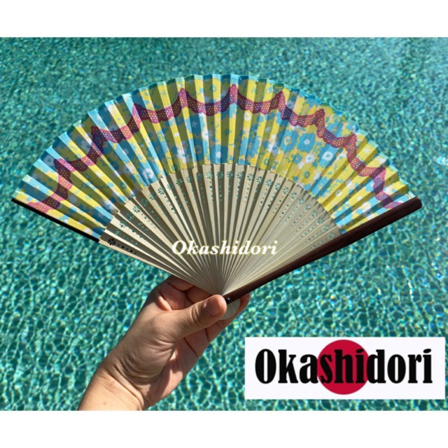 🎏🎎พัดญี่ปุ่นพกพา ทำจากผ้าทอคุณภาพ ด้ามไม้ ขนาดเล็ก เบา สีสันสวยงาม เหมาะสำหรับการใช้งานทุกโอกาส