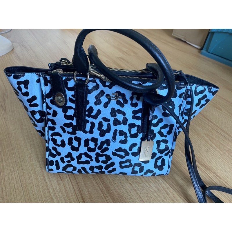 coach ลายเสือใหญ่จุใจ