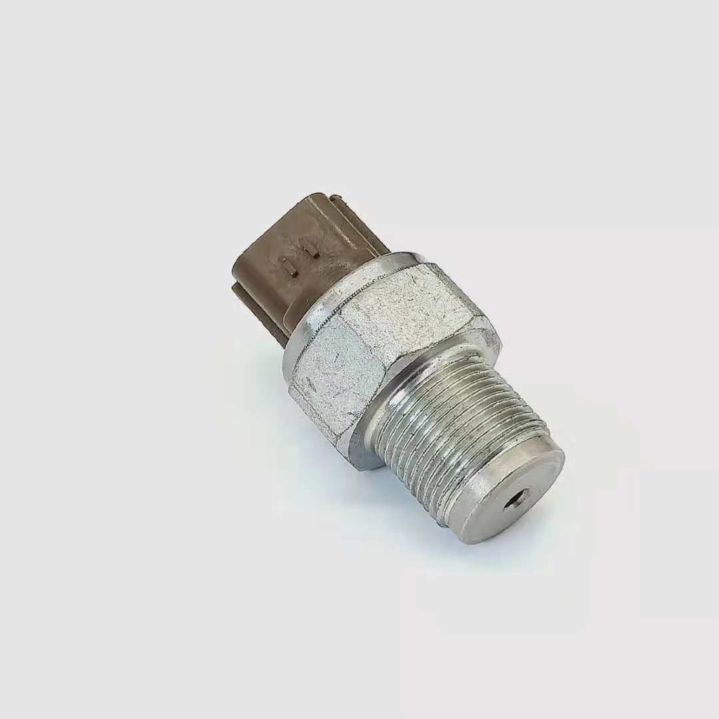 499000-6131เซ็นเซอร์ความดันถังน้ํามันเชื้อเพลิงสําหรับ Isuzu Holden 4HK1 6HK1 6UZ1 6WG1
