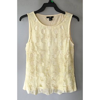 H&amp; Lace top เสื้อ ด้านหน้าเป็นผ้าลูกไม้โปร่ง มีซับใน ตัวดอกไม้ 3D