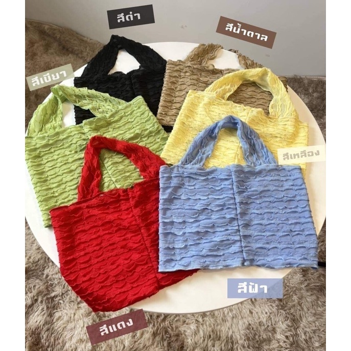 ครอปผ้าเปียคล้องคอเก๋ๆ 89฿‼️‼️ Lalyn🌷