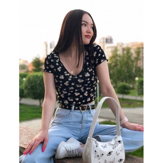 SHEIN เสื้อยืดลายดอกขอบยัก พร้อมส่ง!