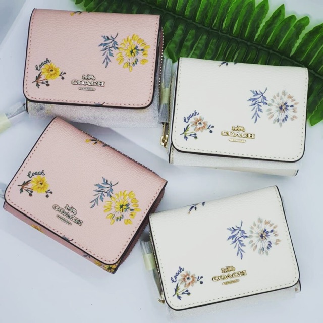COACH กระเป๋าสตางค์ 3 พับเล็ก ลายดอก #COACH2924