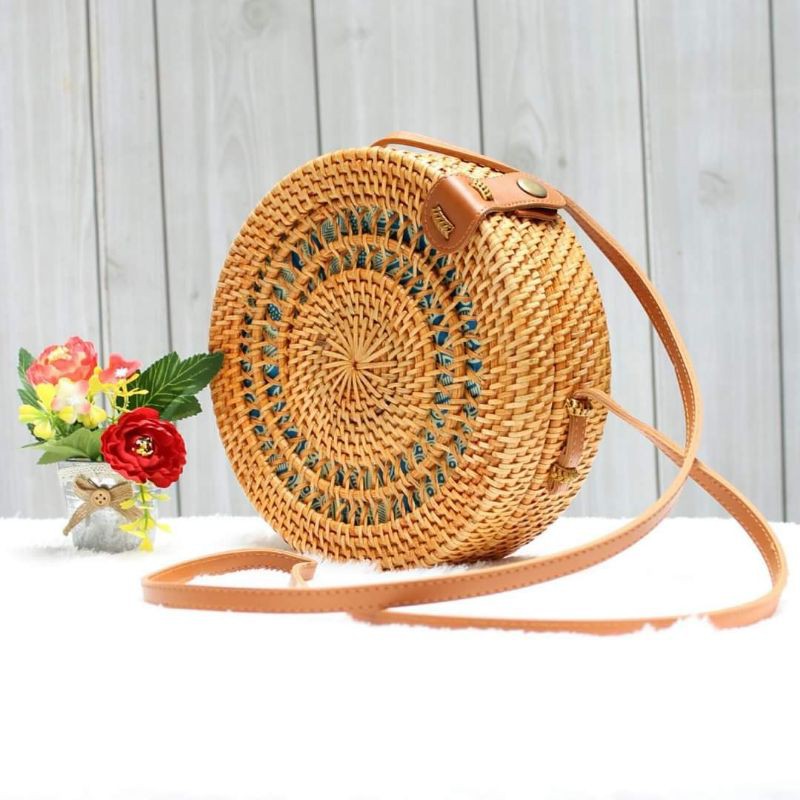 ใหม่ MOTIF RATTAN BAG 20 CM
