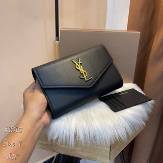 Yves Saint Laurent พรีเมี่ยม 9"