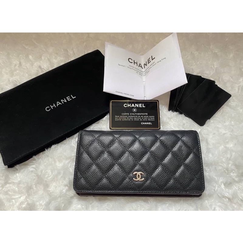 Used Chanel  bifold cavier wallet