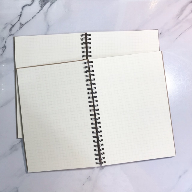 สมุดเส้นกริด 0.6 x 0.6 cm. - สมุดสันห่วงถาวรA5