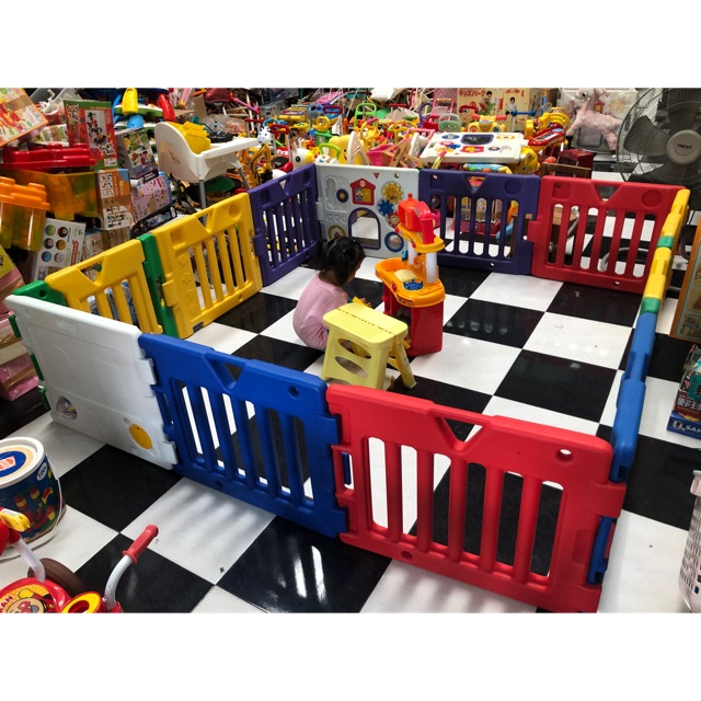 คอกกั้นเด็กขนาด 6ฟุต มือสองจากญี่ปุ่น