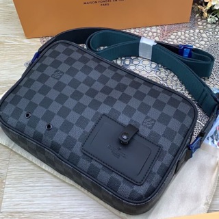 รุ่นใหม่ล่าสุด ❌❌Sale2990 ใบเดียว❌❌ เกรด hiend 1:1 louis vuitton messenger