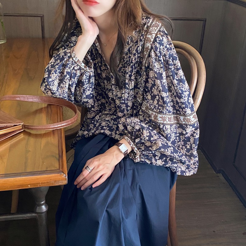 พร้อมส่ง flora blue shirt C1230 เชิ้ตฟอร่าลายดอก เสื้อโบฮีเมียนแขนยาว