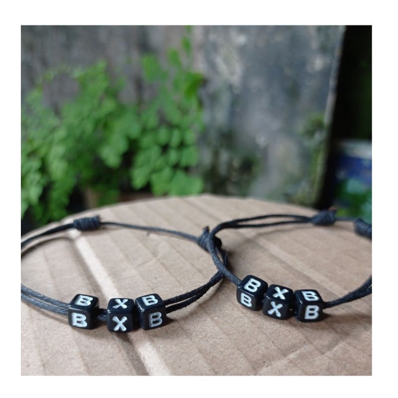 BXB ONYO BETRAND PETO APPO NAME BRACELET