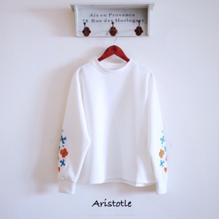 Sweatter embroidery